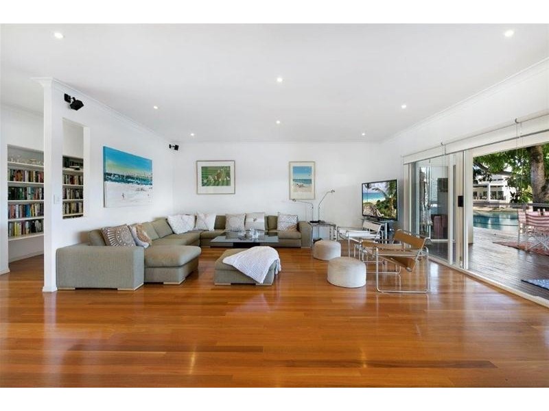 6 Norseman Court, Paradise Waters QLD 4217