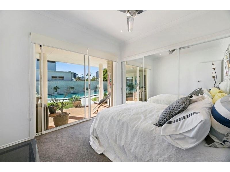 6 Norseman Court, Paradise Waters QLD 4217