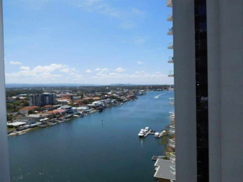 “Condor” 2  Riverview Parade, Surfers Paradise QLD 4217