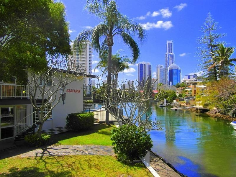 5 Holborow Close “Seafarer”, Surfers Paradise QLD 4217