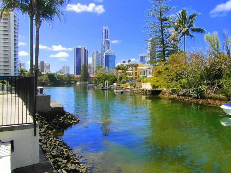 5 Holborow Close “Seafarer”, Surfers Paradise QLD 4217