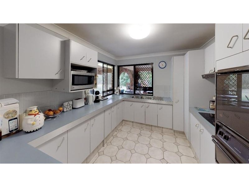 12 Almond Court, Elanora QLD 4221