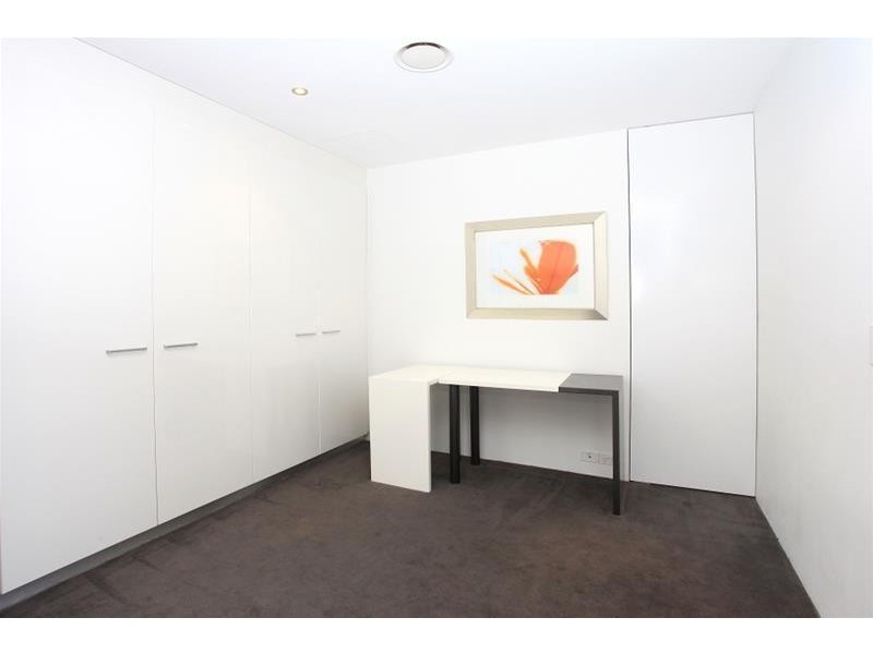 1113/9 Ferny Avenue, Surfers Paradise QLD 4217