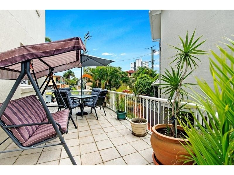 1/37 Peninsular Drive, Surfers Paradise QLD 4217