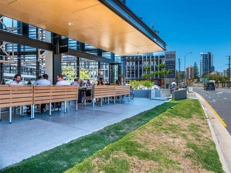 2 Milan Court, Isle Of Capri QLD 4217