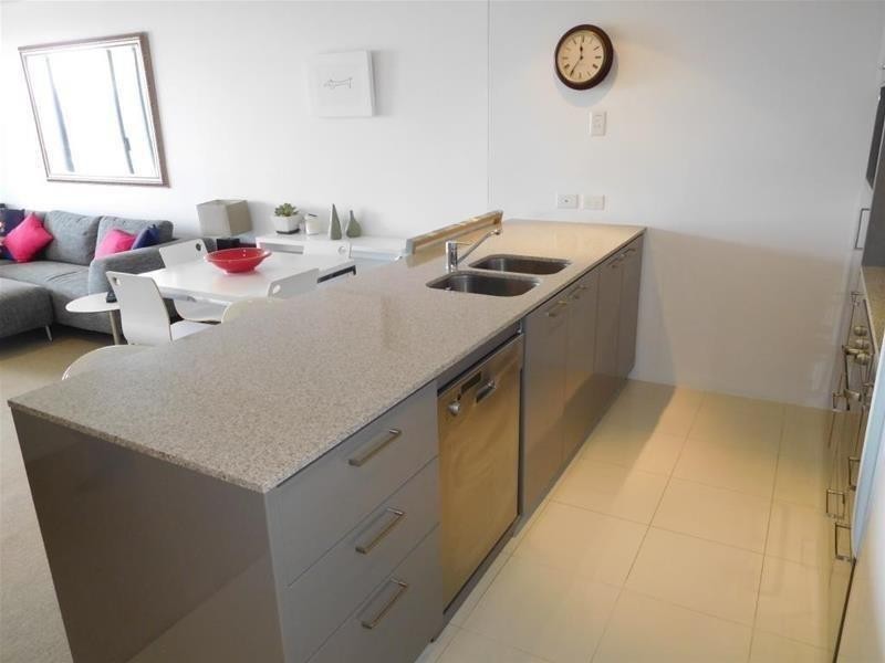 4 Wahroonga Place, Surfers Paradise QLD 4217