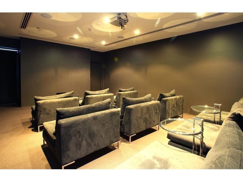 4 Wahroonga Place, Surfers Paradise QLD 4217