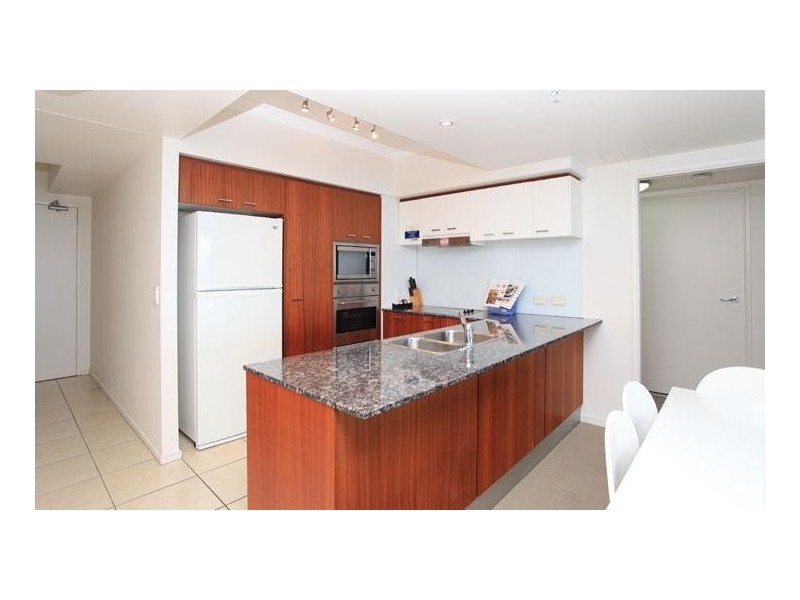 23 Ferny Avenue, Surfers Paradise QLD 4217