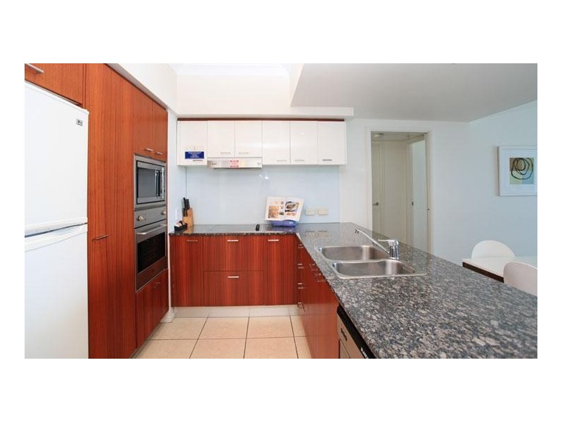 23 Ferny Avenue, Surfers Paradise QLD 4217