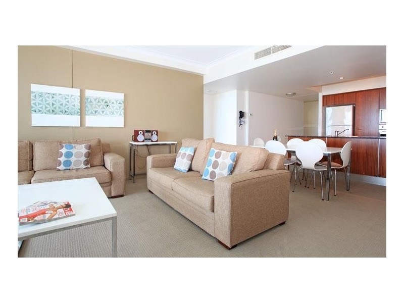 23 Ferny Avenue, Surfers Paradise QLD 4217