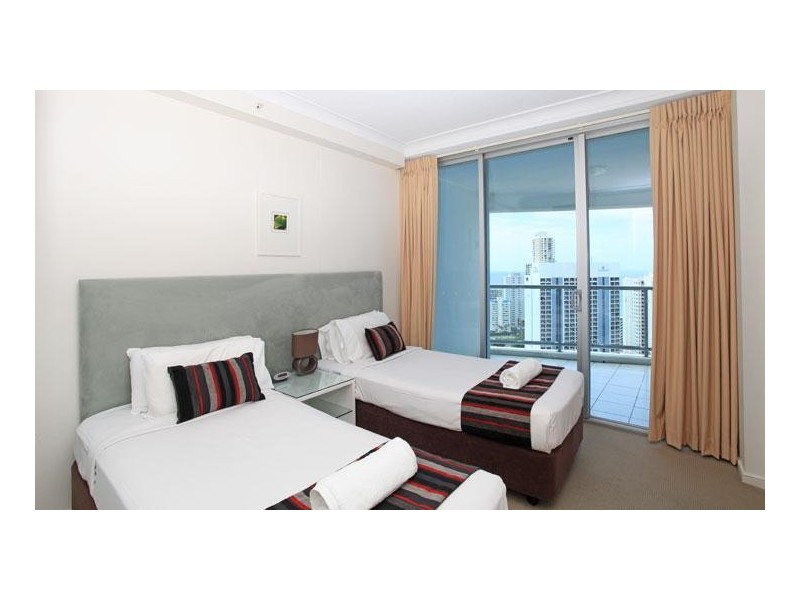 23 Ferny Avenue, Surfers Paradise QLD 4217