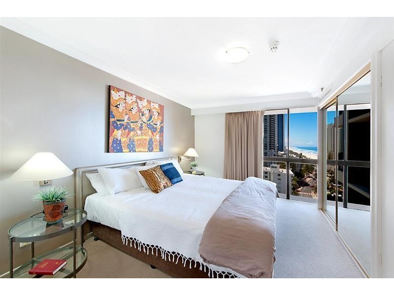 28 Northcliffe Terrace “Longbeach”, Surfers Paradise QLD 4217