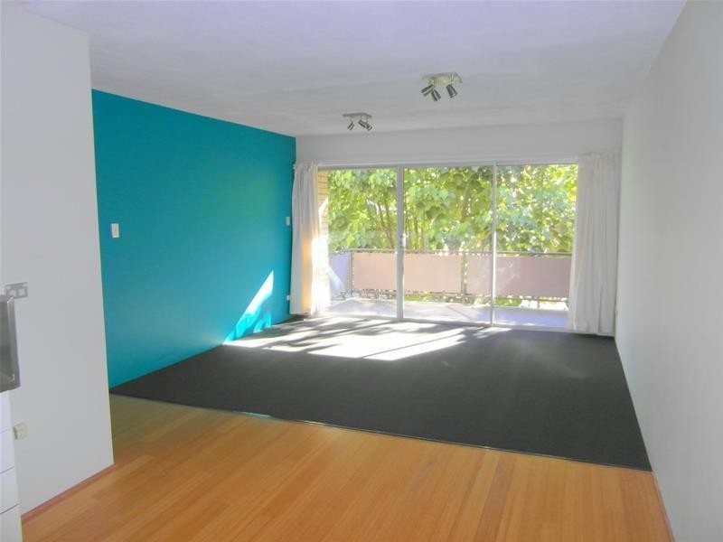 29 Old Burleigh Road “Paradise Royal”, Surfers Paradise QLD 4217