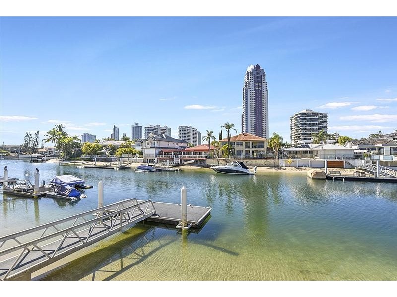 17 Seafarer Court, Paradise Waters QLD 4217