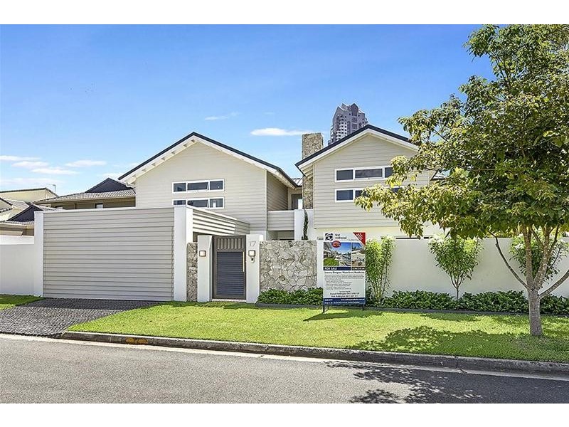 17 Seafarer Court, Paradise Waters QLD 4217
