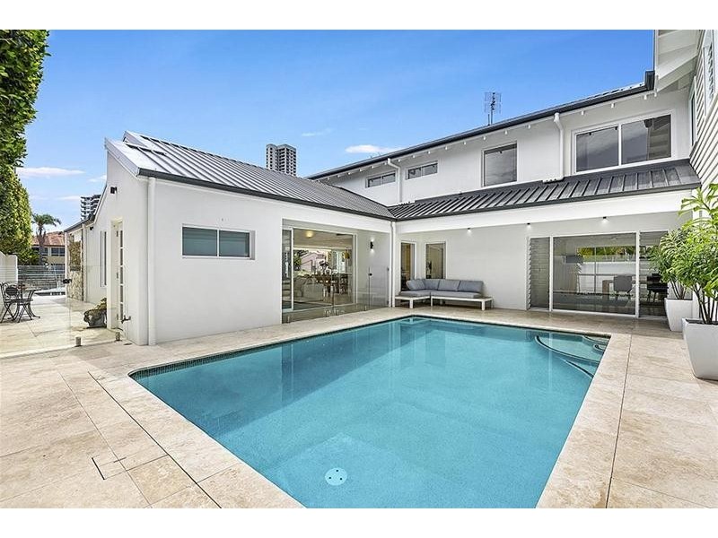 17 Seafarer Court, Paradise Waters QLD 4217