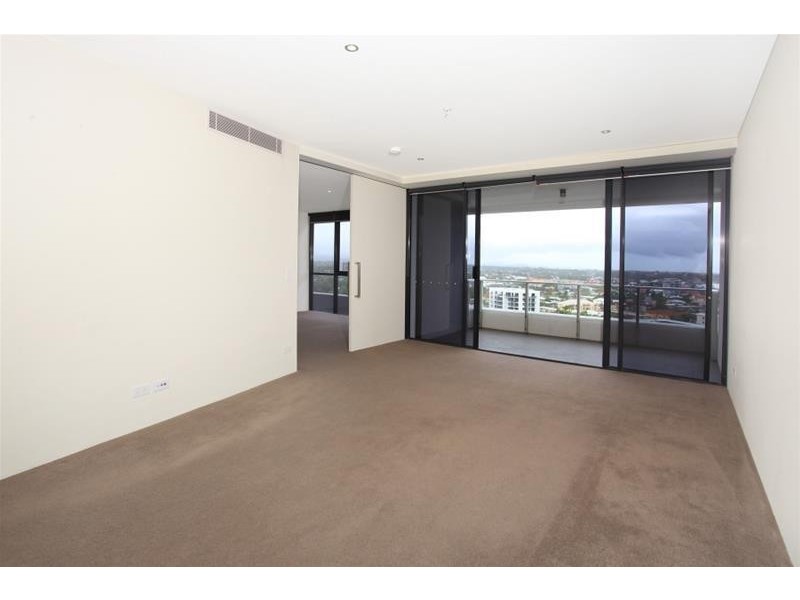 4 Wahroonga Place, Surfers Paradise QLD 4217