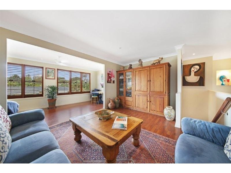 35 Boongala Road, Broadbeach Waters QLD 4218