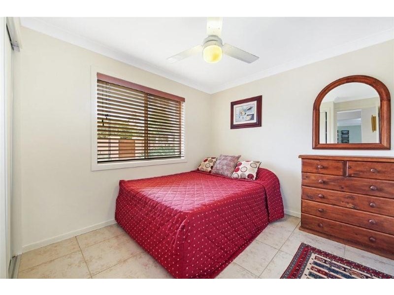 35 Boongala Road, Broadbeach Waters QLD 4218