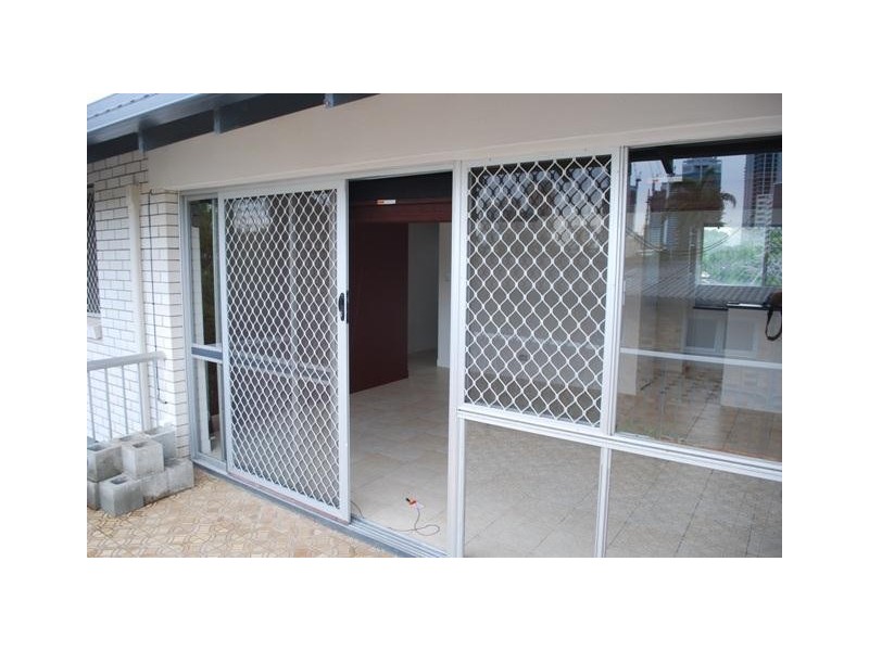 6/12 Leonard Avenue, Surfers Paradise QLD 4217