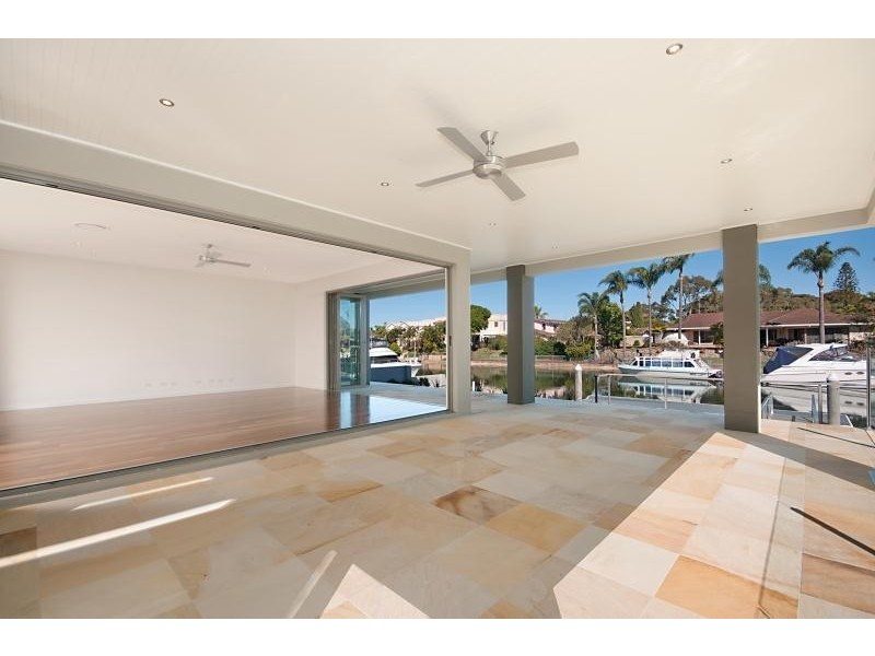 74 Gibraltar Drive, Isle Of Capri QLD 4217