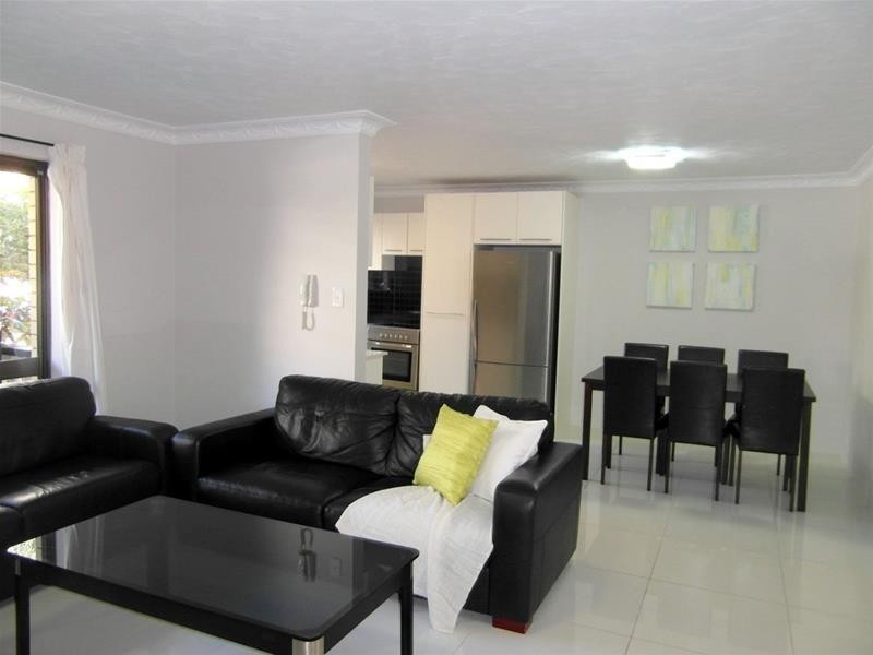 15 Aubrey Street, Surfers Paradise QLD 4217