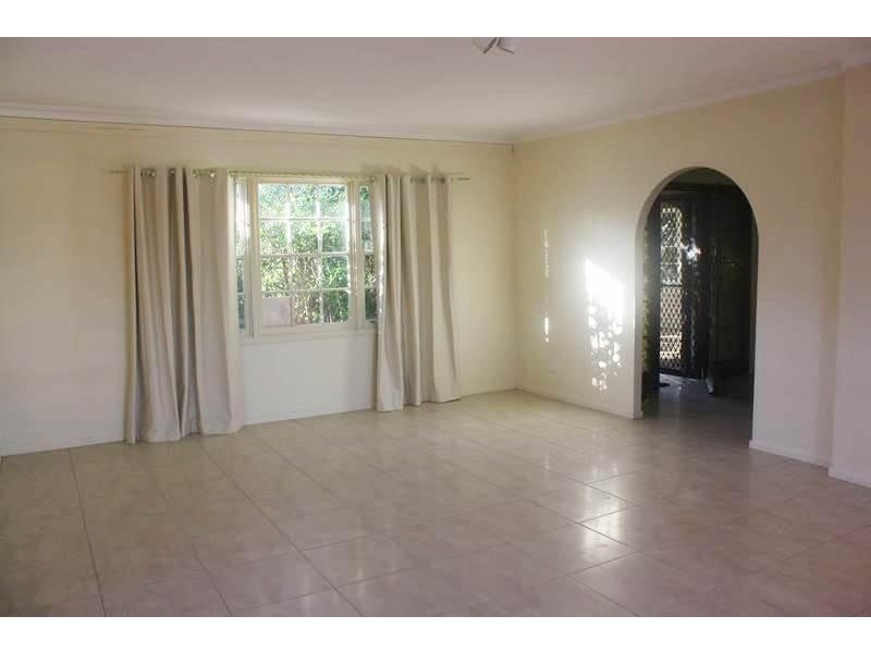 106 Gibraltar Drive, Isle Of Capri QLD 4217