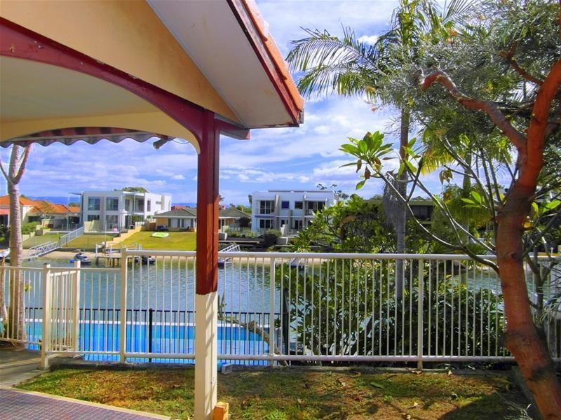 106 Gibraltar Drive, Isle Of Capri QLD 4217