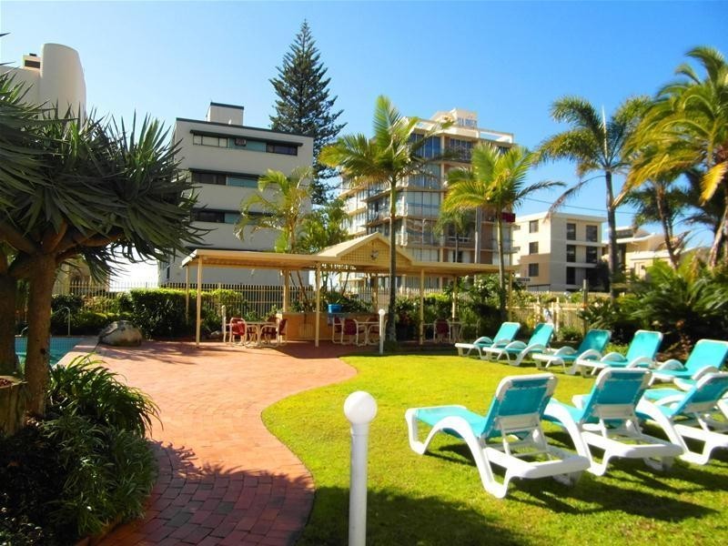 10 Vista Street, Surfers Paradise QLD 4217