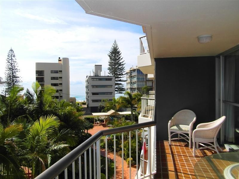 10 Vista Street, Surfers Paradise QLD 4217