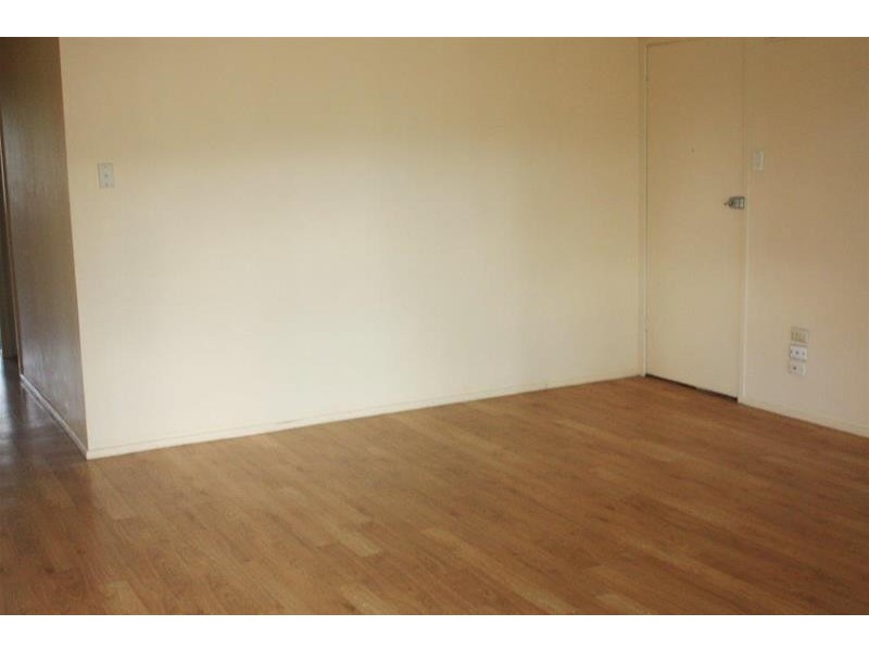 12 Carmel Court, Broadbeach Waters QLD 4218