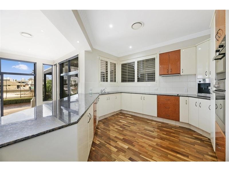 2/21 Vespa Crescent, Surfers Paradise QLD 4217