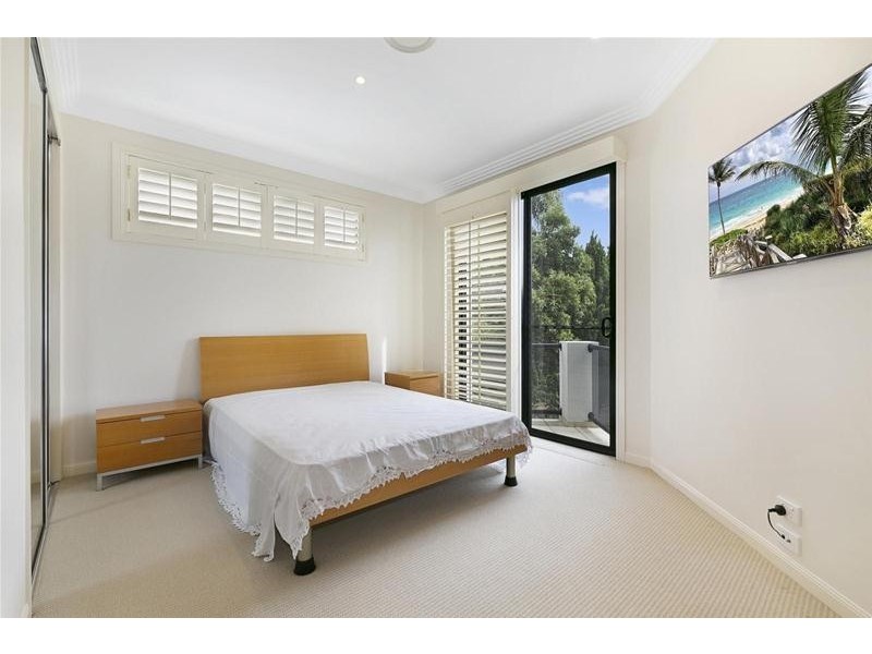 2/21 Vespa Crescent, Surfers Paradise QLD 4217