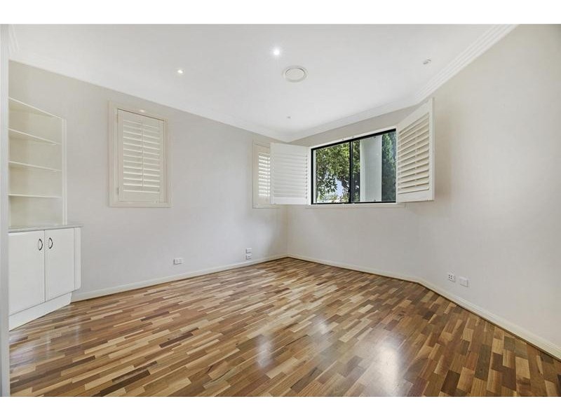 2/21 Vespa Crescent, Surfers Paradise QLD 4217