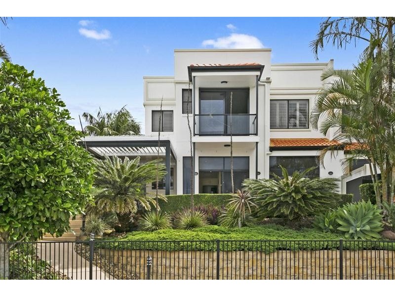 2/21 Vespa Crescent, Surfers Paradise QLD 4217