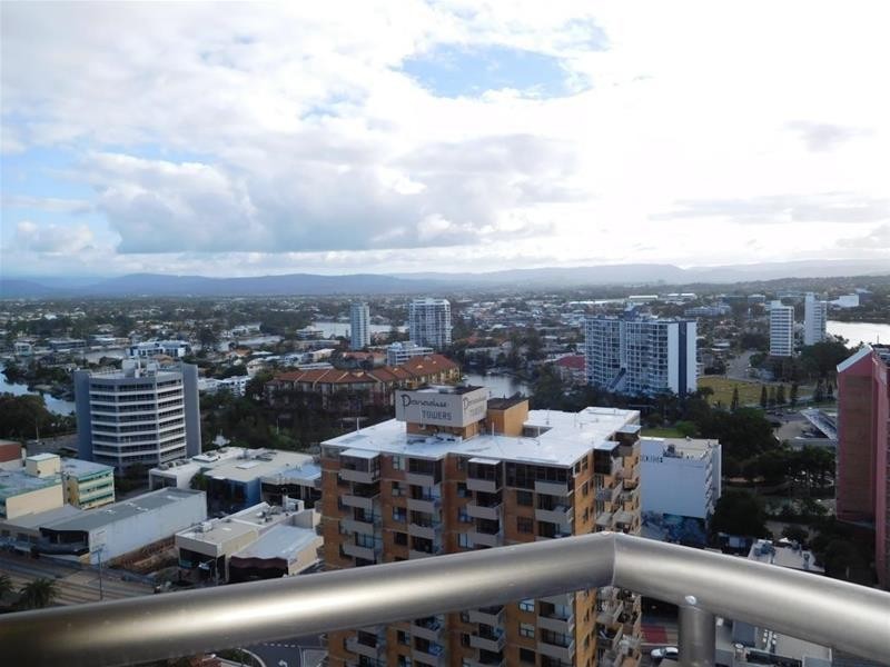 “Beachcomber”/18 Hanlan Street, Surfers Paradise QLD 4217