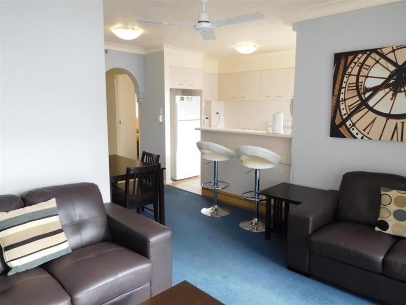 “Beachcomber”/18 Hanlan Street, Surfers Paradise QLD 4217