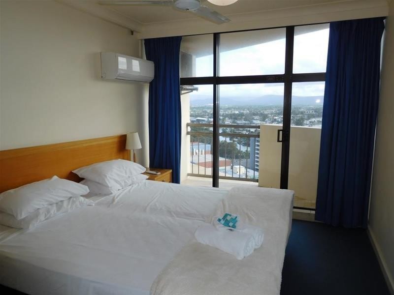 “Beachcomber”/18 Hanlan Street, Surfers Paradise QLD 4217