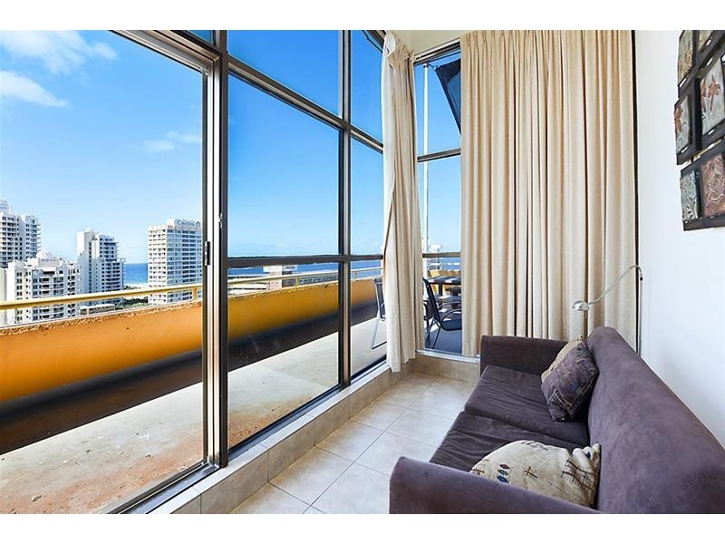 Penthouse ‘La Promenade’ 18 Orchid Avenue, Surfers Paradise QLD 4217