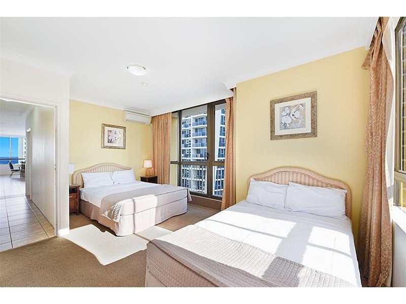 Penthouse ‘La Promenade’ 18 Orchid Avenue, Surfers Paradise QLD 4217