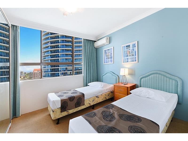 Penthouse ‘La Promenade’ 18 Orchid Avenue, Surfers Paradise QLD 4217