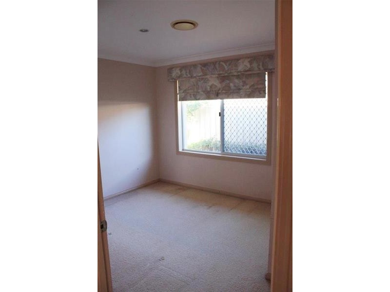 10 Rannock Avenue, Benowa Waters QLD 4217