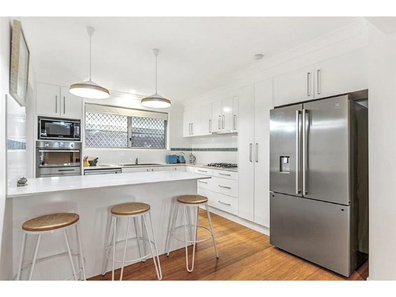 26  Coogeen Street, Sorrento QLD 4217