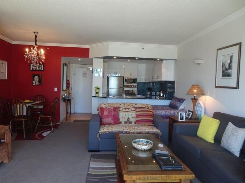 914/5 Palm Avenue, Surfers Paradise QLD 4217