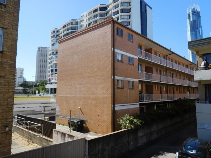 3/57  Peninsular Drive, Surfers Paradise QLD 4217