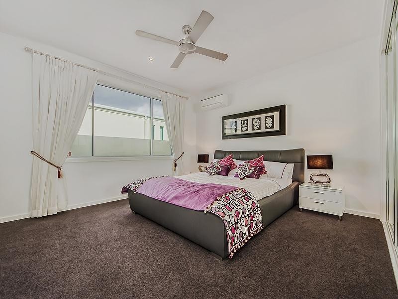 111 Sir Bruce Small Boulevard, Benowa Waters QLD 4217