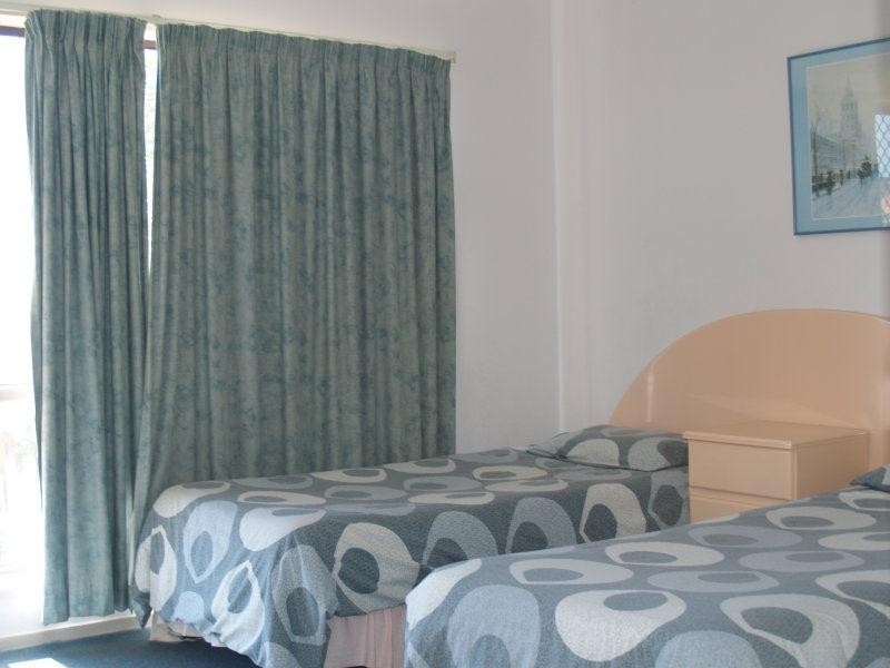 28 Sunrise Boulevard, Surfers Paradise QLD 4217