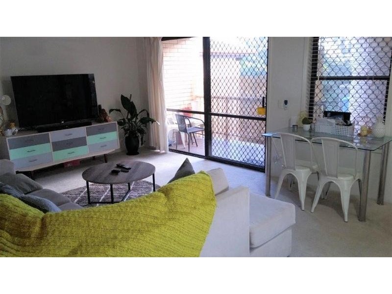 14/33  Monaco Street, Broadbeach QLD 4218