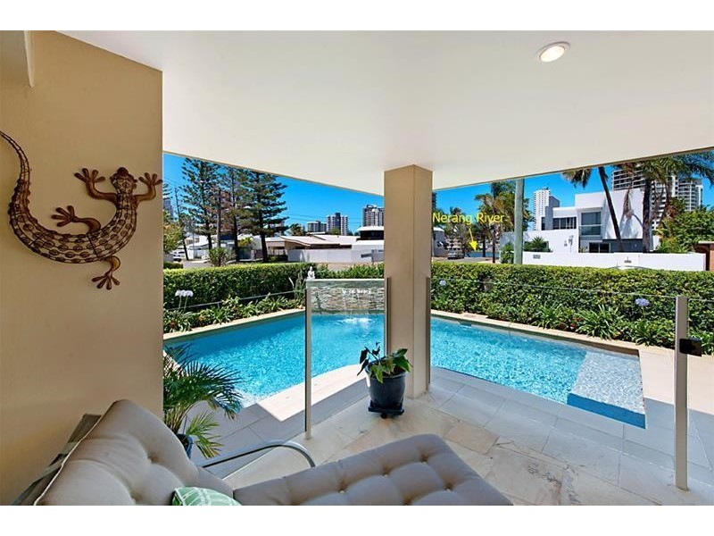 33 Amalfi Drive, Isle Of Capri QLD 4217