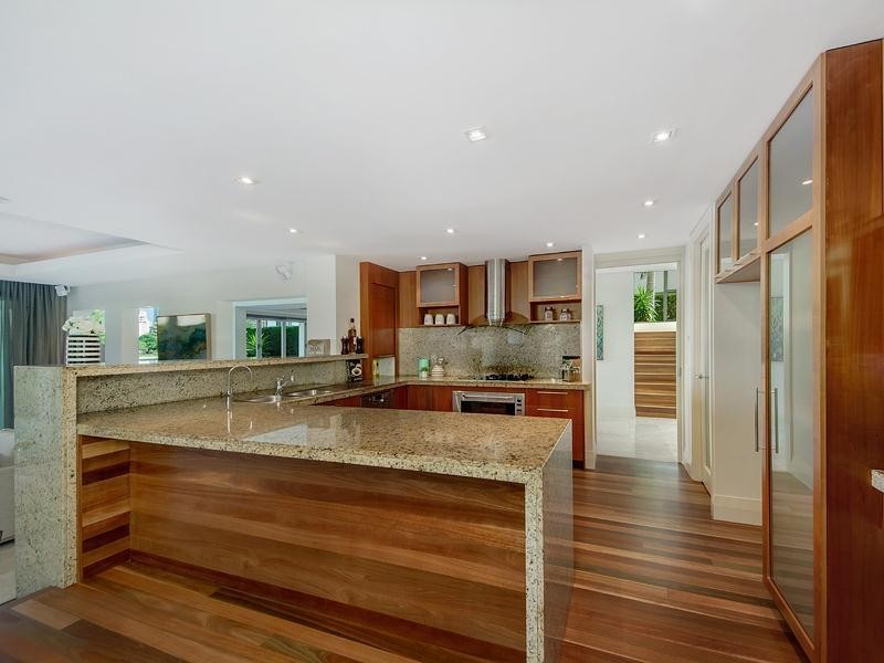 50 Admiralty Drive, Paradise Waters QLD 4217